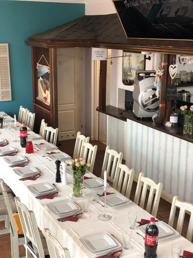 Pod Wydma Hotel Unieście Eksteriør billede