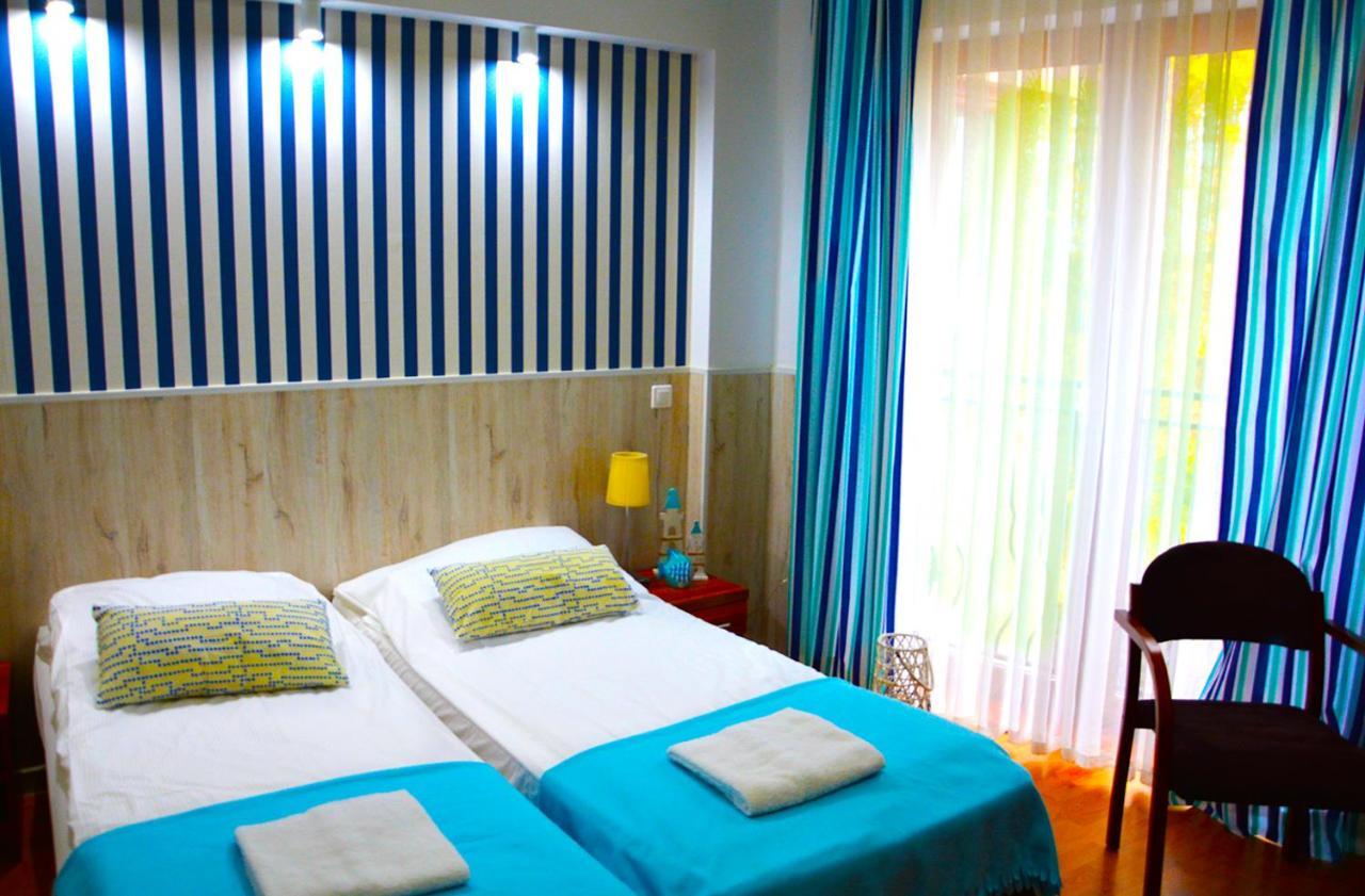 Pod Wydma Hotel Unieście Eksteriør billede