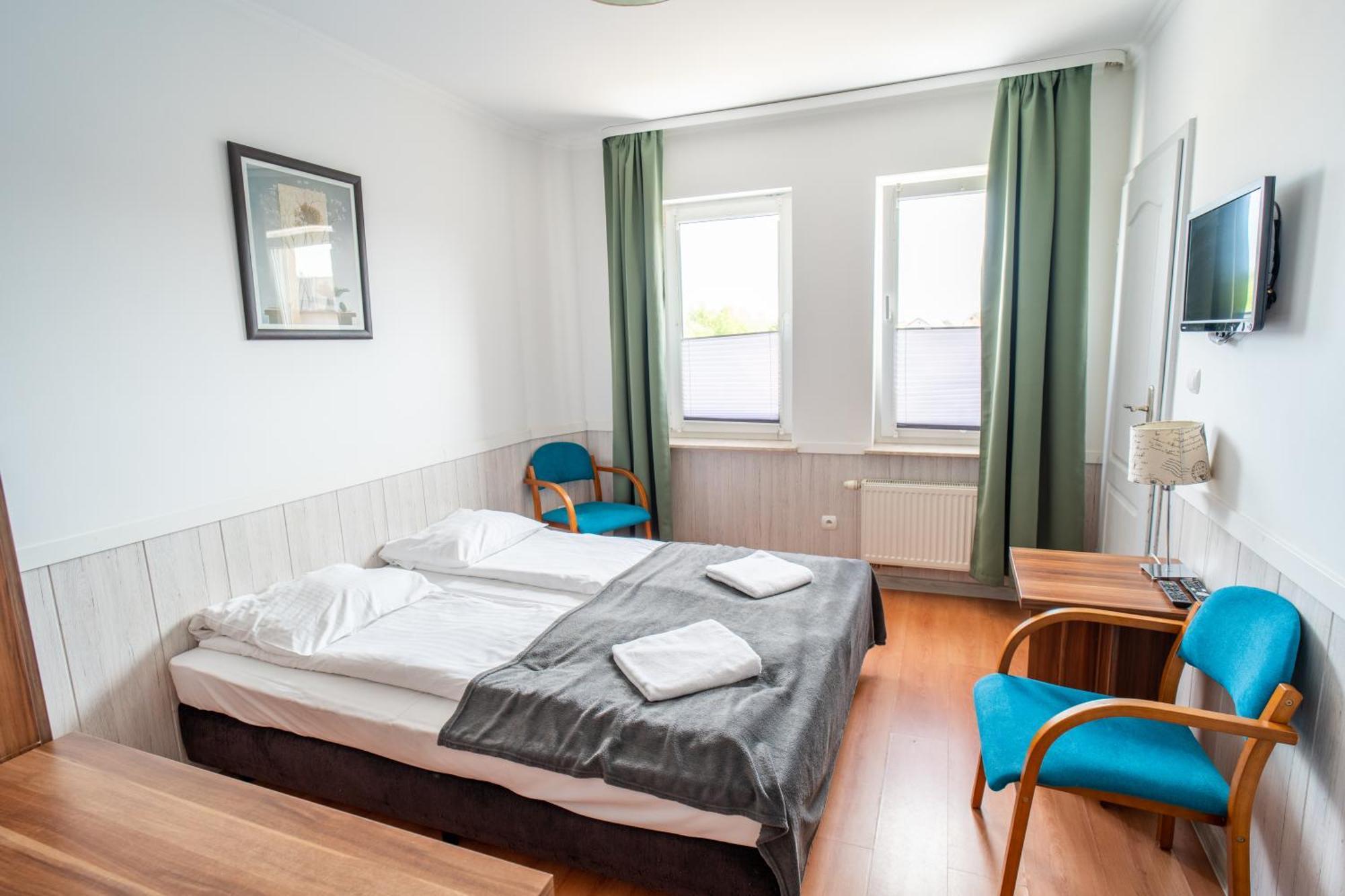 Pod Wydma Hotel Unieście Eksteriør billede